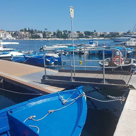 Casa Rebecca ברינדיזי